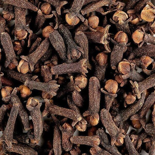 a lot of cloves